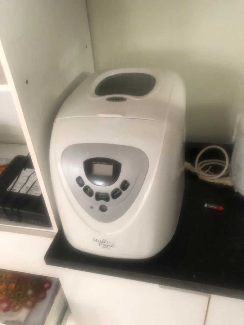 Máquina de Fazer Pão Multi Pane Britânia 110V