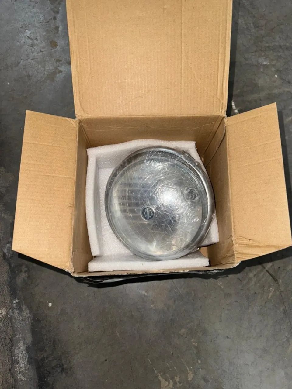 Farol original 883 Harley Sportster