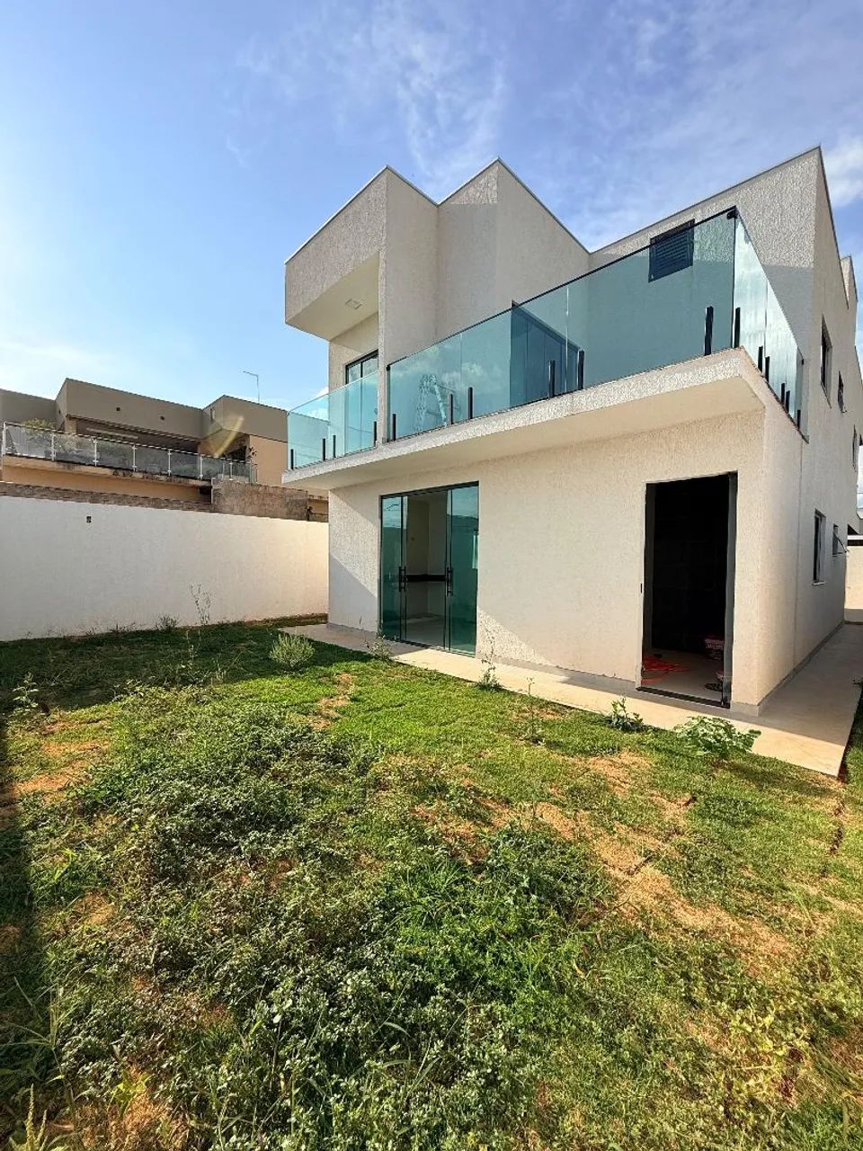 Belo sobrado com 5 quartos - Residencial Villa Suiça  - Foto 3