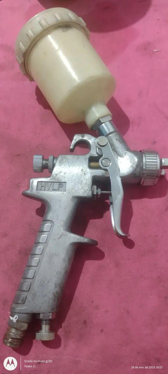 Pistola de gravidade para pinturas