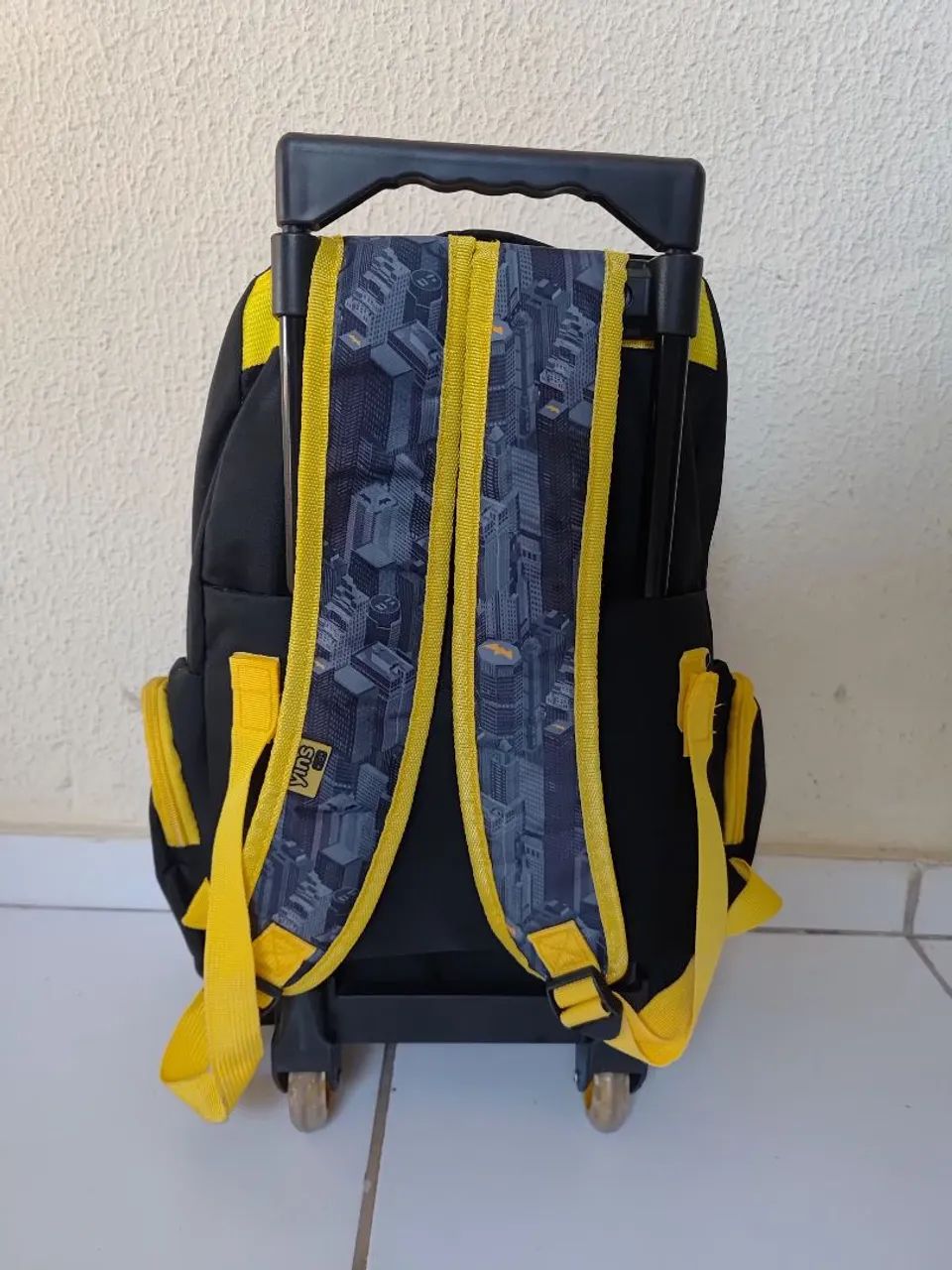 MOCHILA E LANCHEIRA BATMAN - EXCELENTE ESTADO - Foto 4
