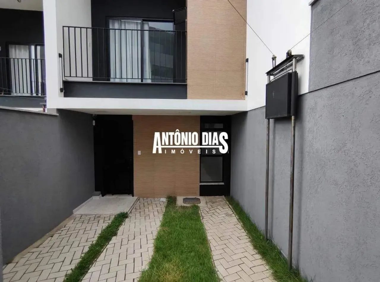 Casa á venda - São Pedro - Juiz de Fora - MG
