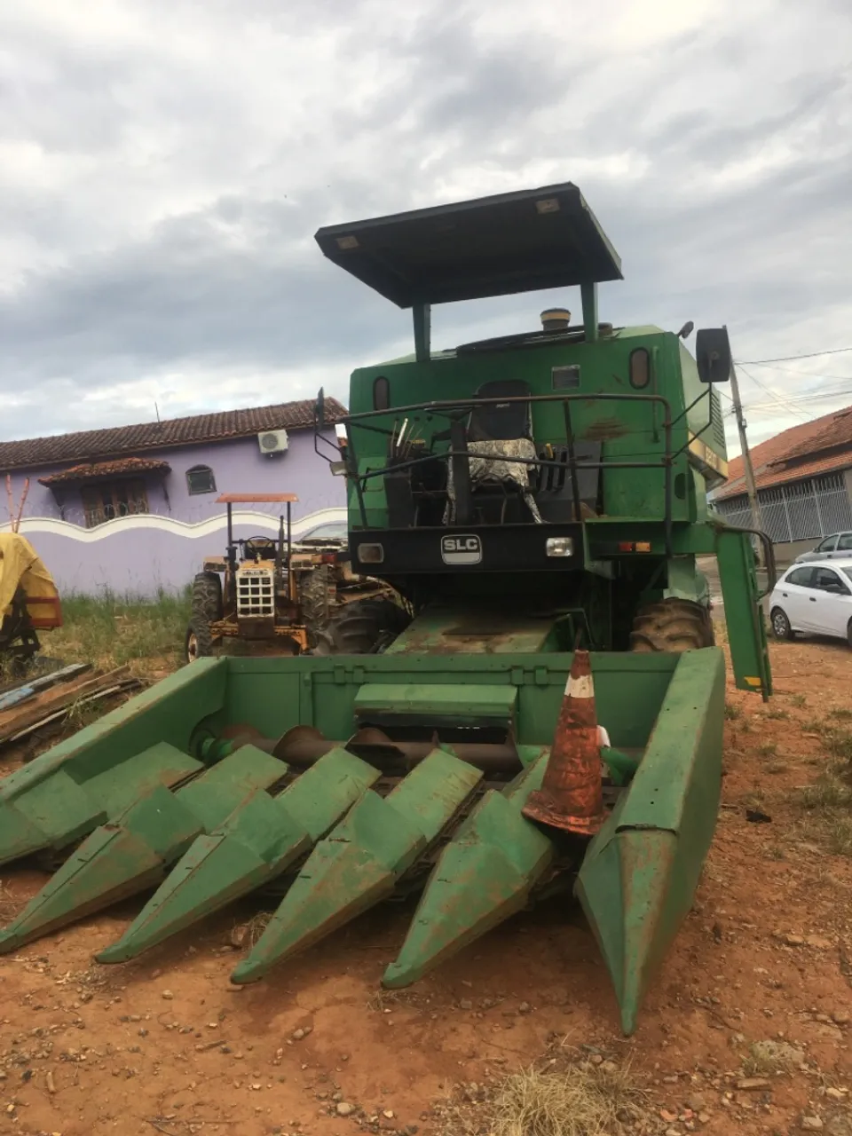 Colheitadeira Jandir 6200 conservada