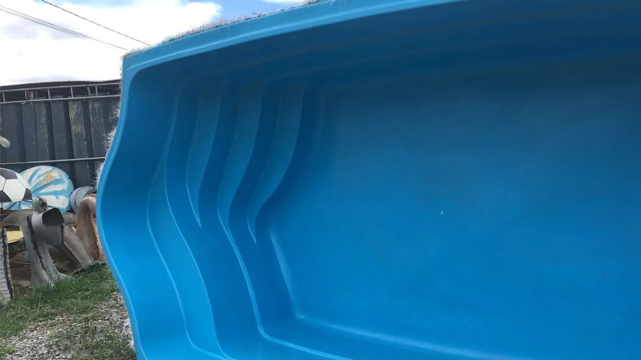 Piscina fibra de vidro 9000 litros  - Foto 6