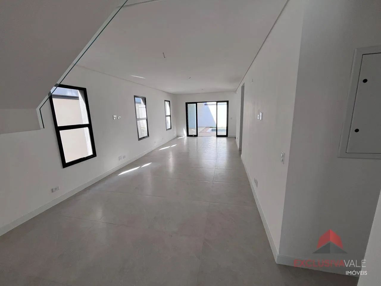 Casa com 3 dormitórios à venda, 230 m² por R$ 1.850.000,00 - Urbanova - São José dos Campo - Foto 2