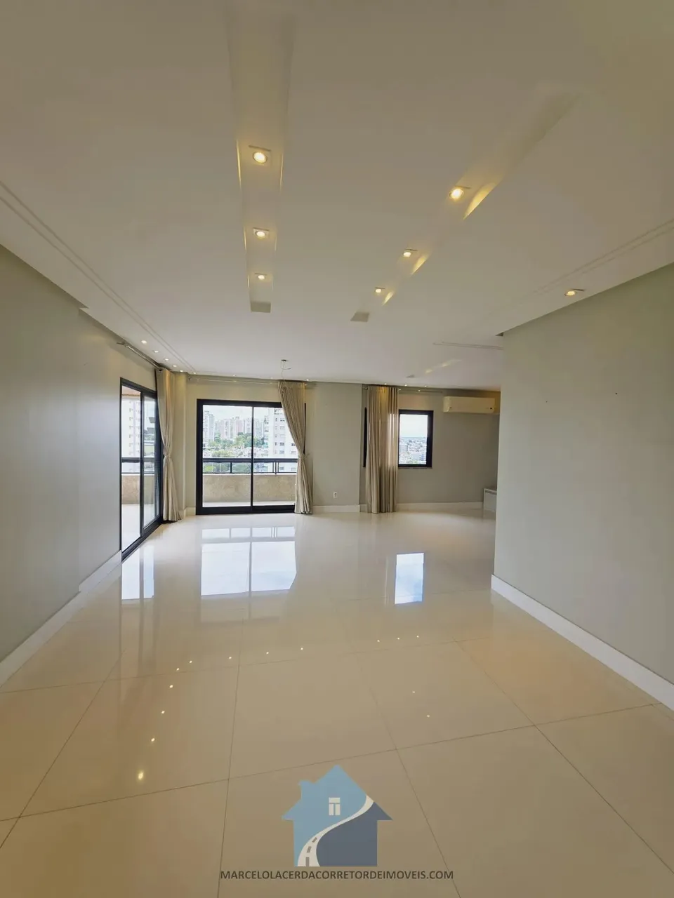Apartamento no Saint Martin - Adrianópolis