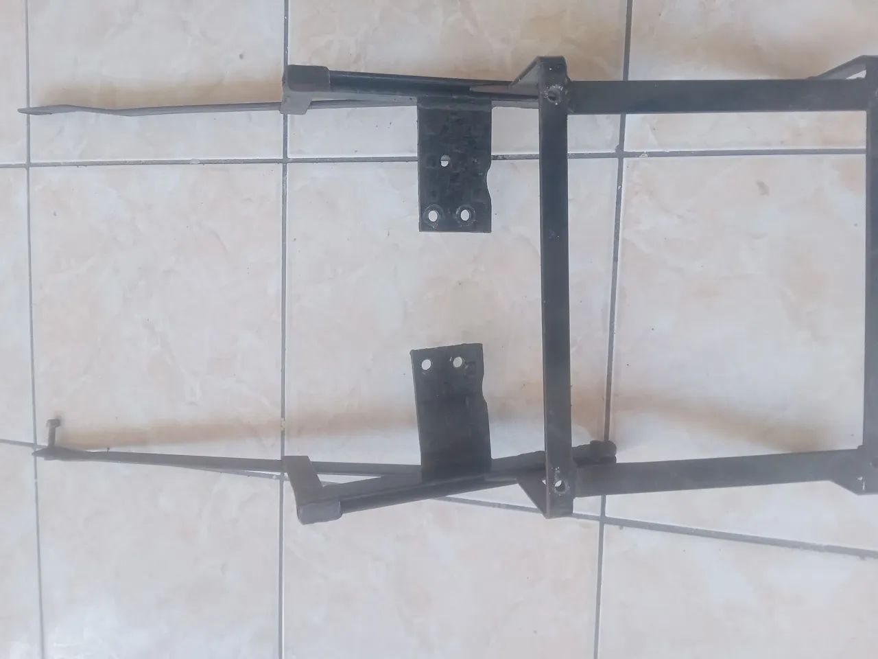 Suporte pra colocar baú da MOTTU 300.00 <br>300.00 - Foto 3
