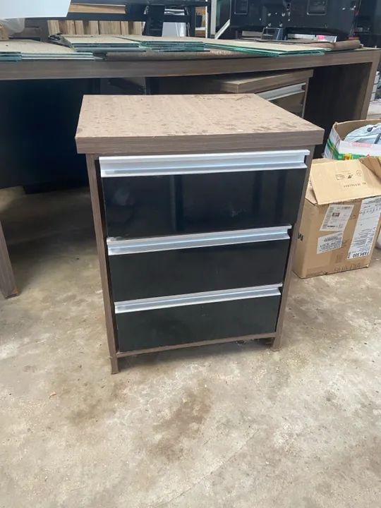 Armário de 3 gavetas para comércio