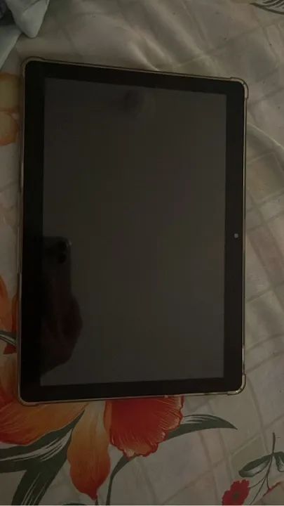 Vende-se tablet M10 _ 4g 