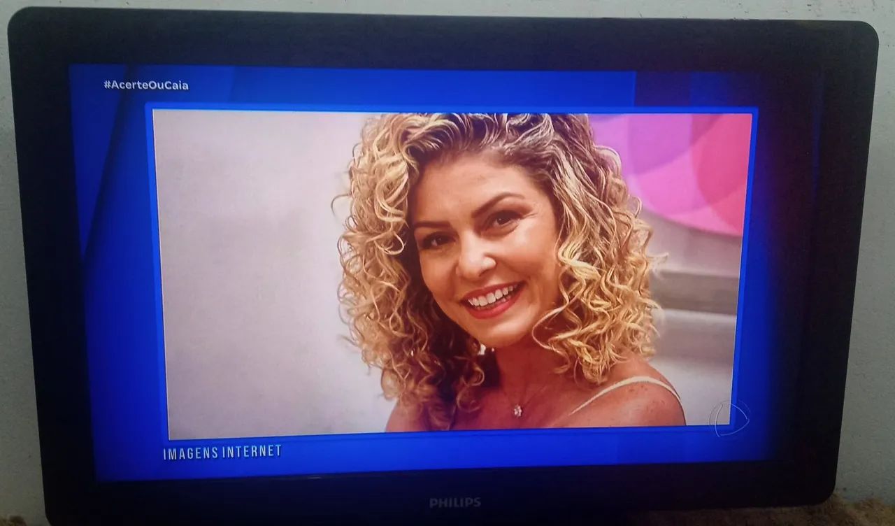 TV Philips 32" ñ é smart