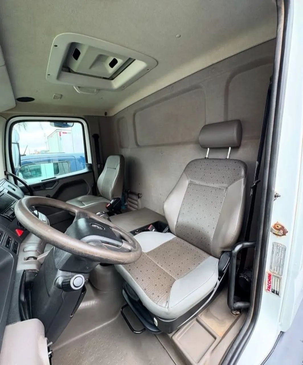 Volkswagem 26.280 betoneira 6x4 ano 2015 - Foto 3