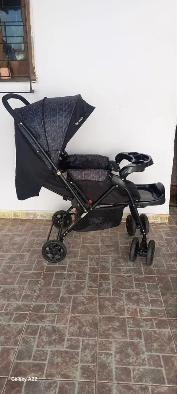 Carrinho de bebê Revese