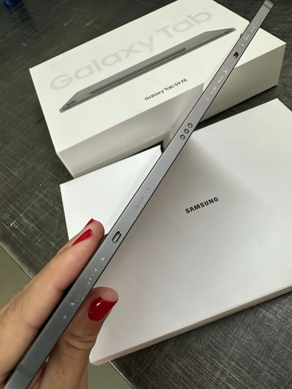 Samsung Galaxy Tab S9 FE - Cinza - Impecável! - Tablets e E