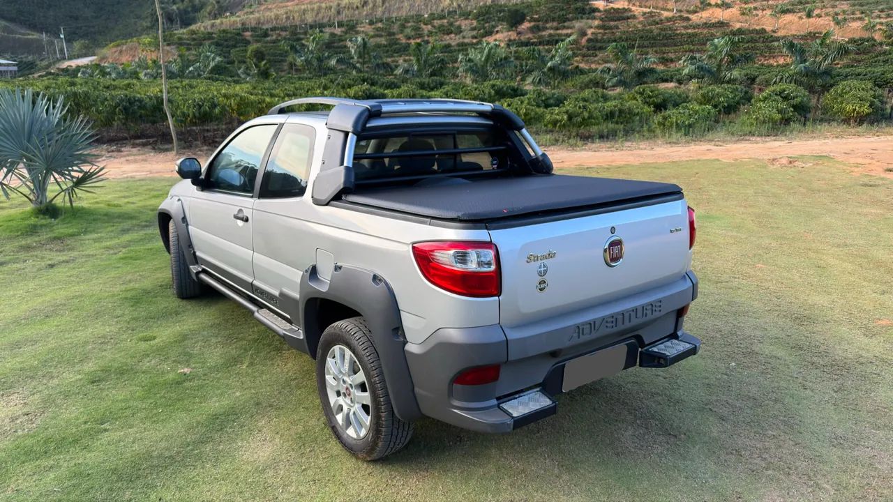 Fiat Strada Adv.1.8 16V Dualogic Flex CD 2015 - Foto 3