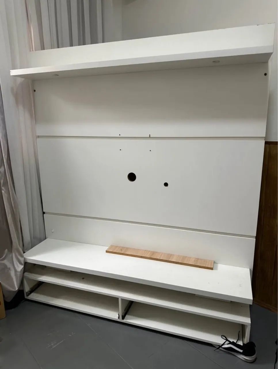 Vendo painel de tv com gavetas e luz de led 
