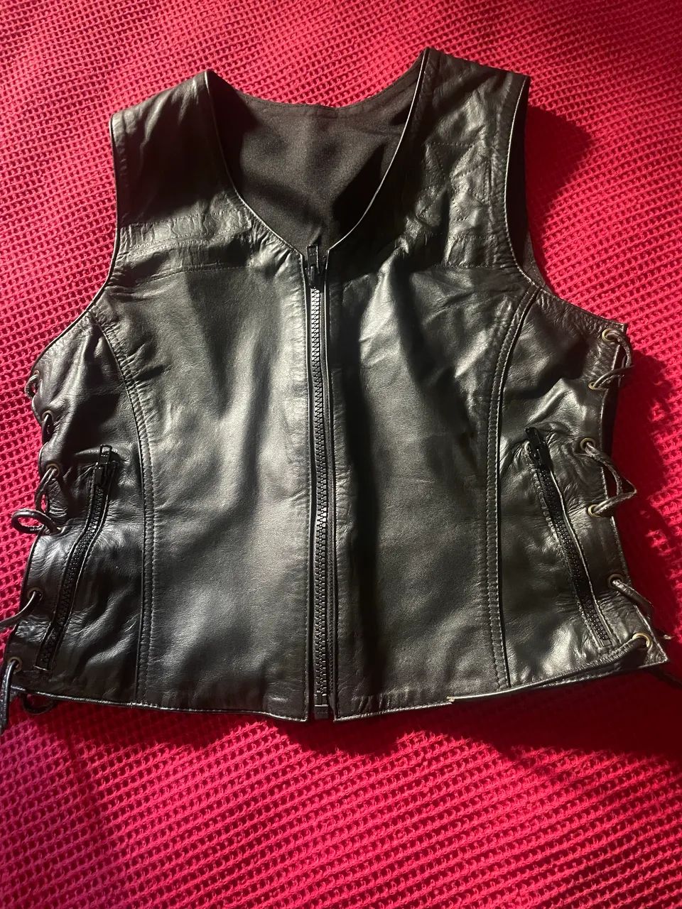 Colete feminino de couro 