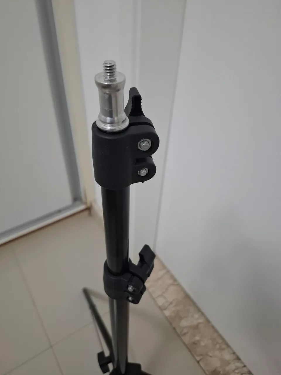 Trava Rosca para Iluminação - Foto 3