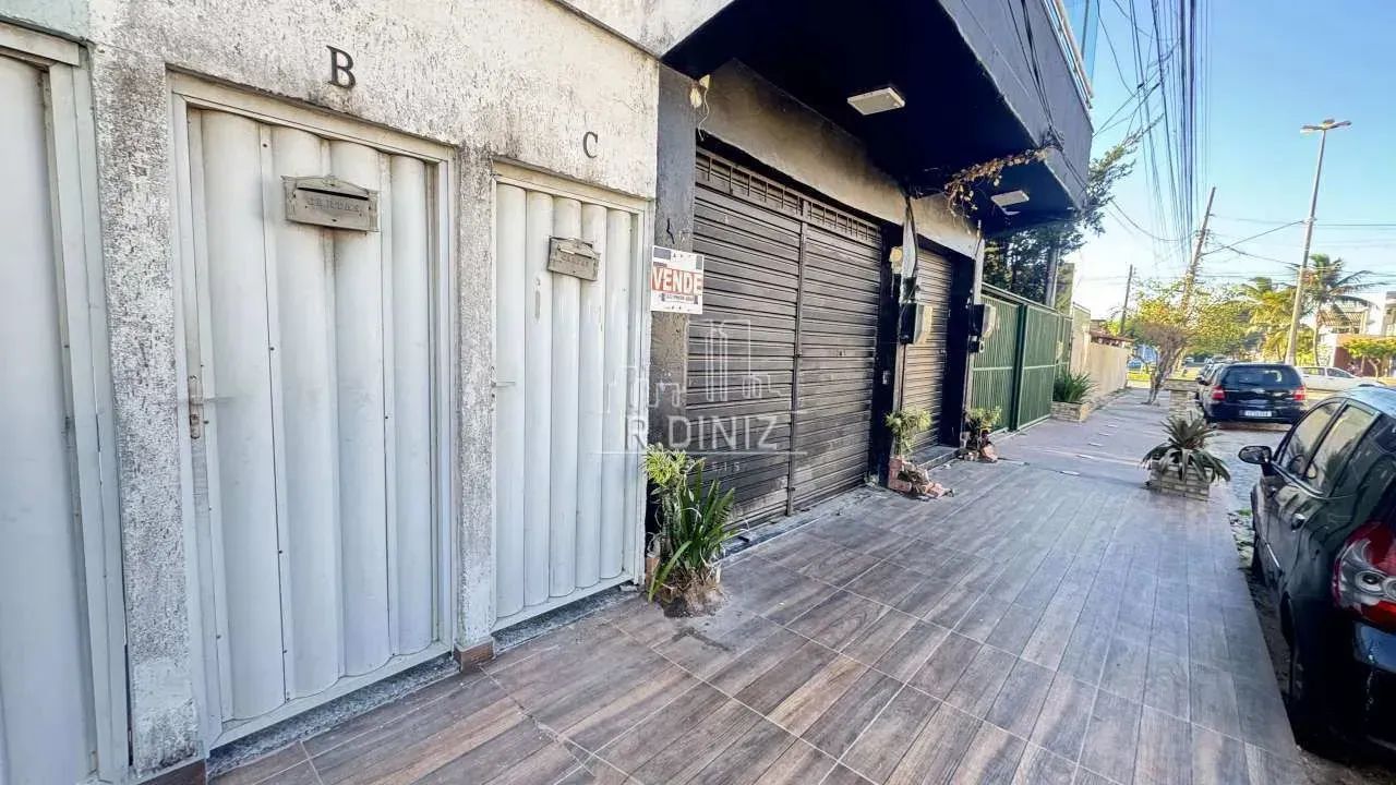 Terreno com 2 lofts, casa com 2 quartos e uma loja. - Foto 2