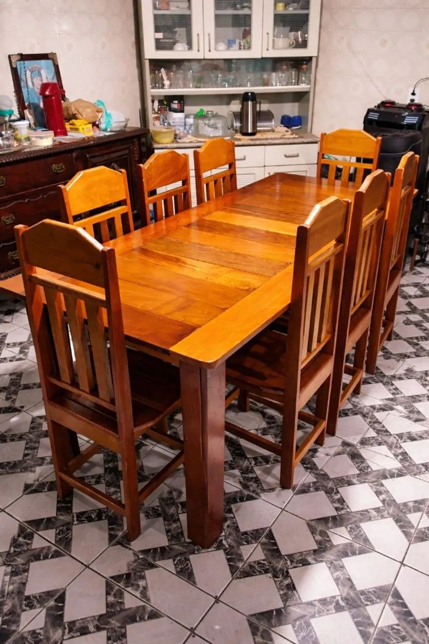 VENDO MESA DE MADEIRA COM 4 6 8 10 12 CADEIRAS  - Foto 3