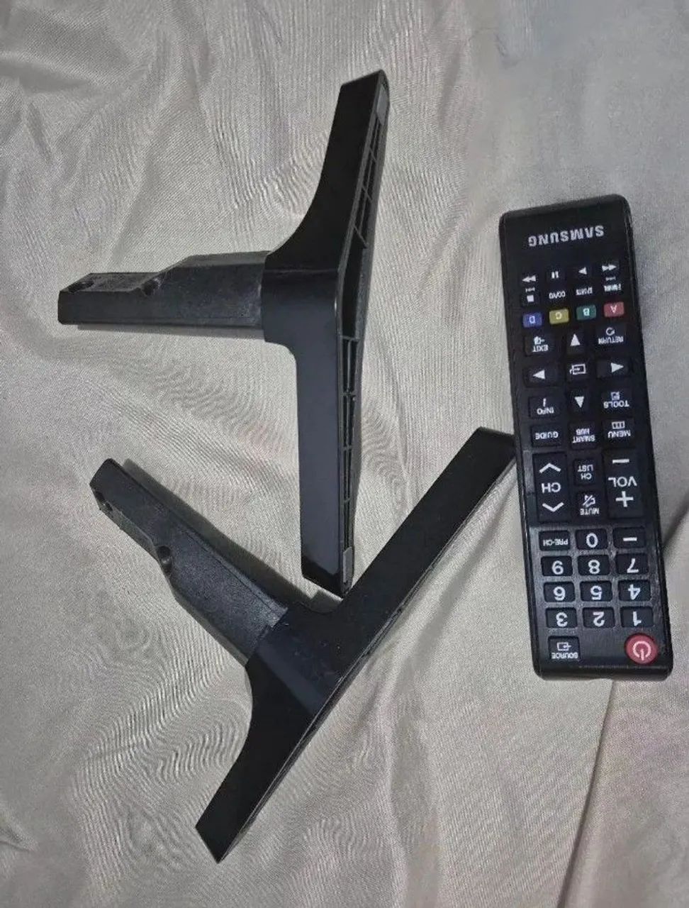 TV SMART SAMSUNG 43 POLEGADAS FUNCIONANDO PERFEITAMENTE  - Foto 2