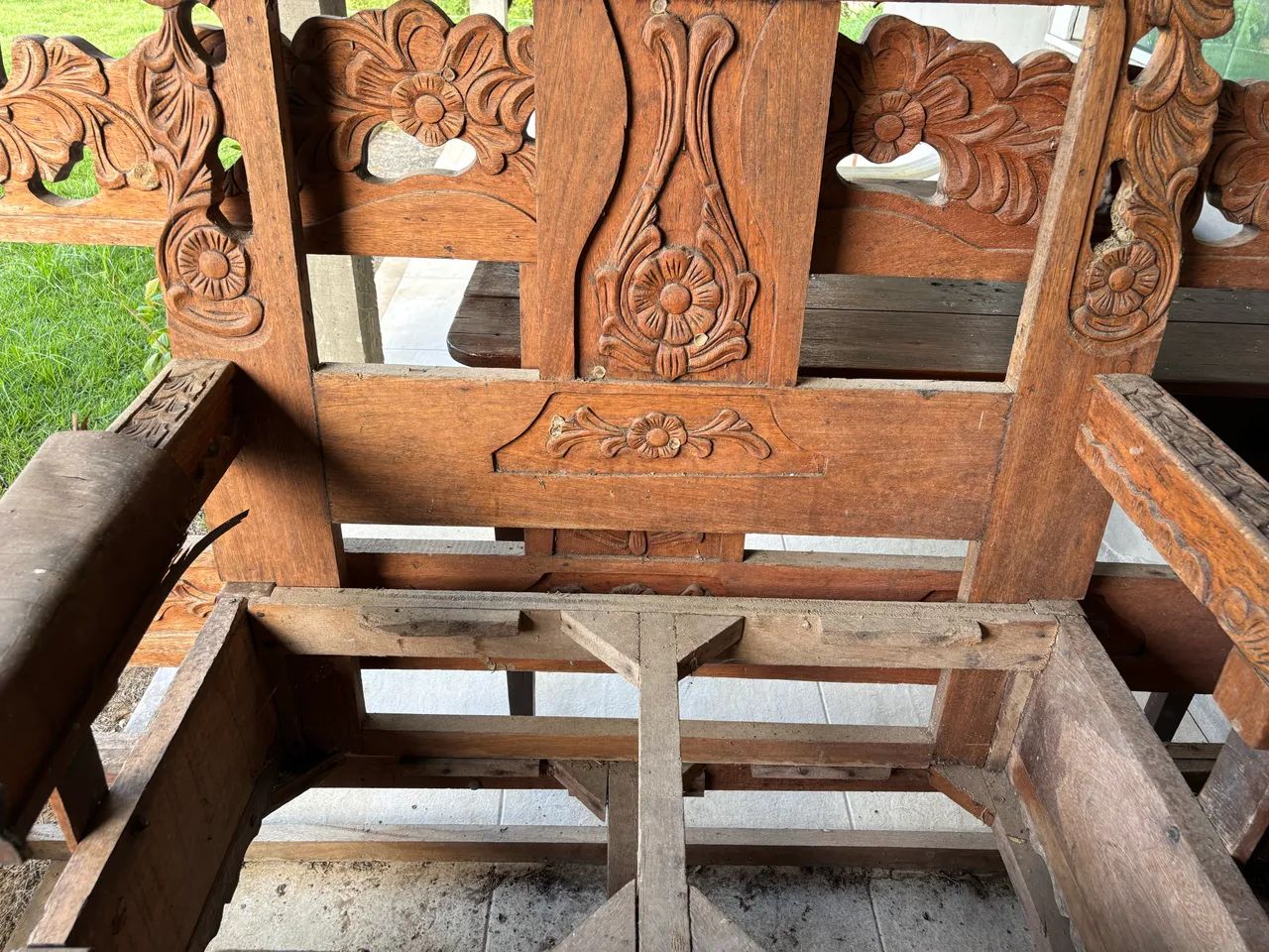 Conjunto de Sofá antigo de três e dois lugares  - Foto 4