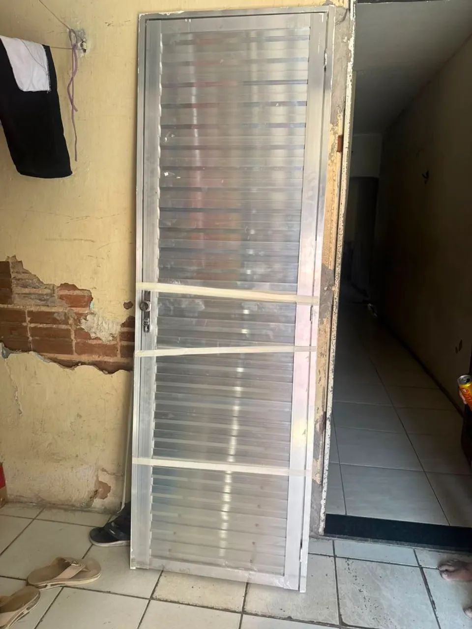 Vendo porta de alumínio  - Foto 2