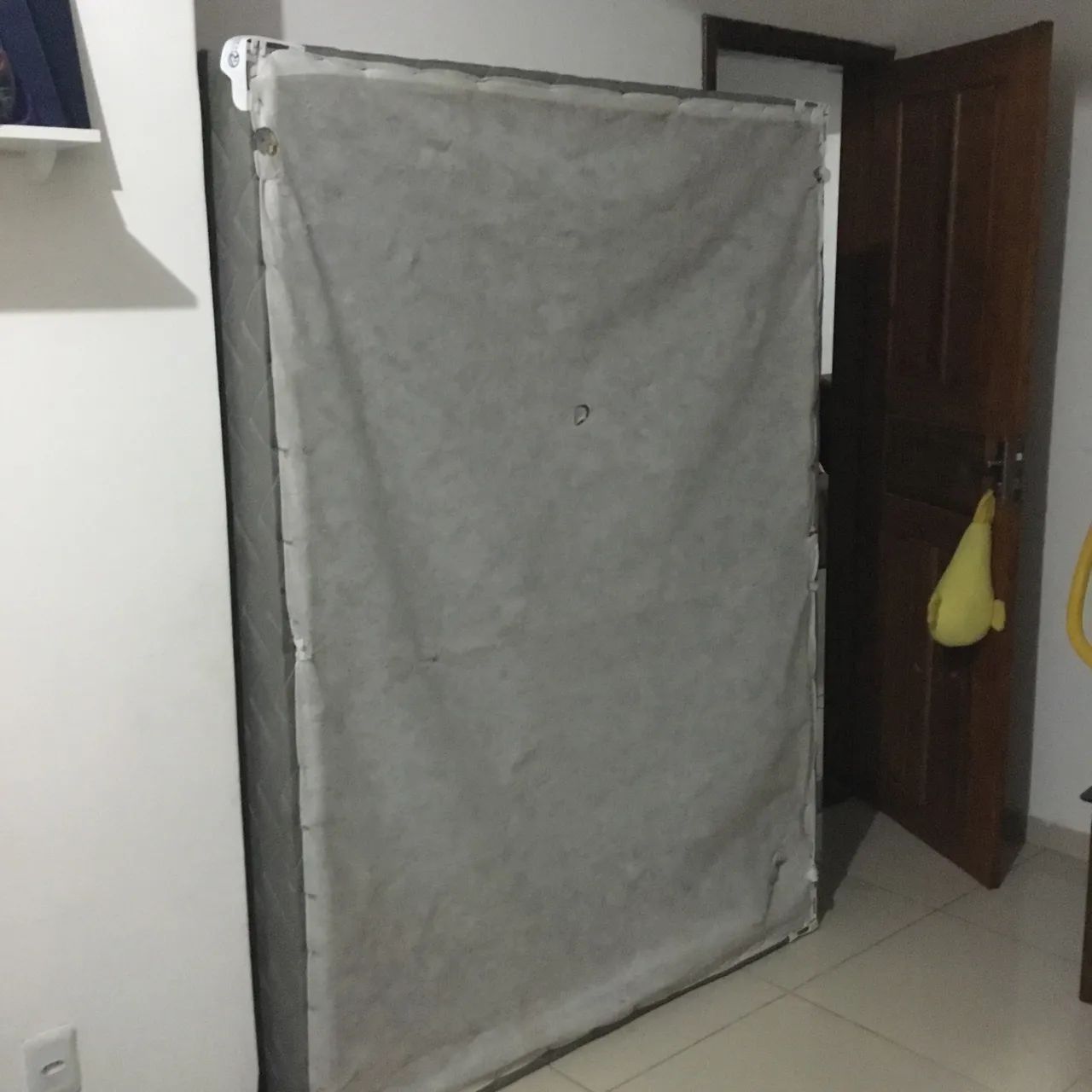 Cama com colchão 