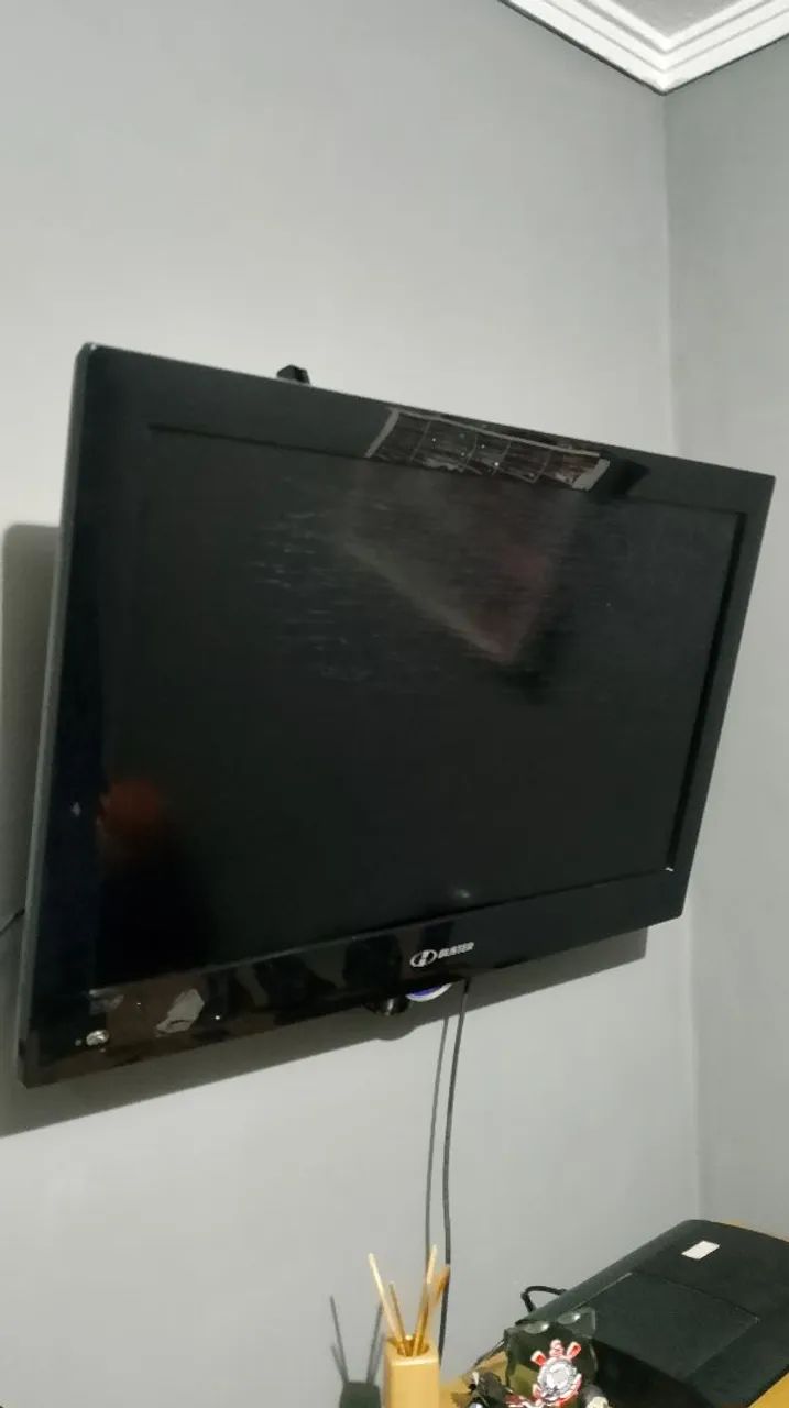 TV Buster 32 Polegadas - Com Defeito na Tela - Foto 2