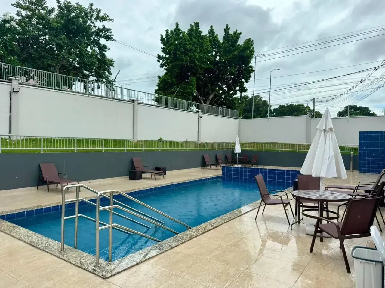 ALUGO APARTAMENTO NO CONDOMÍNIO CHAPADA DAS BRISAS - Foto 4