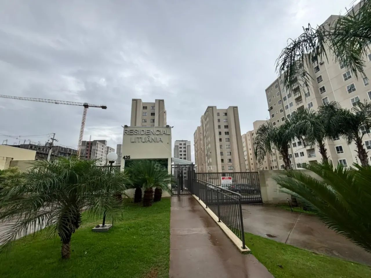 Apartamento à venda com 2 quartos no Edifício Lituânia, na Zona Norte de Londrina - Foto 2