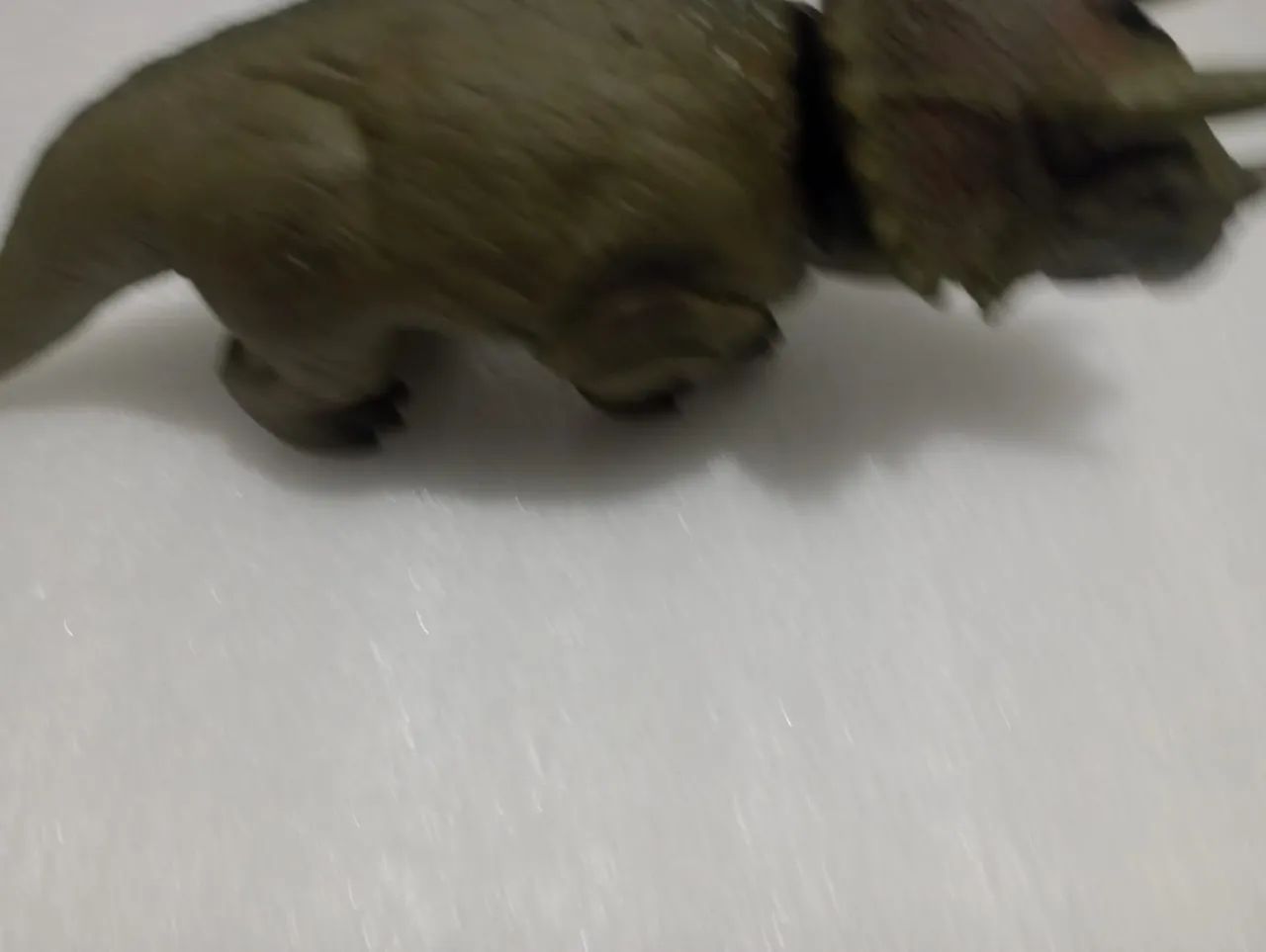 Lote com 6 dinossauros grandes - Foto 4