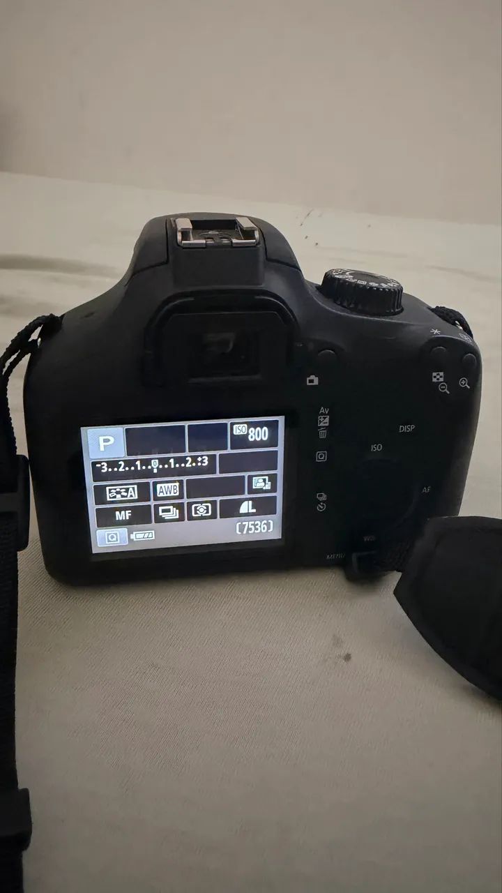 VENDO CÂMERA CANON T100! - Foto 3