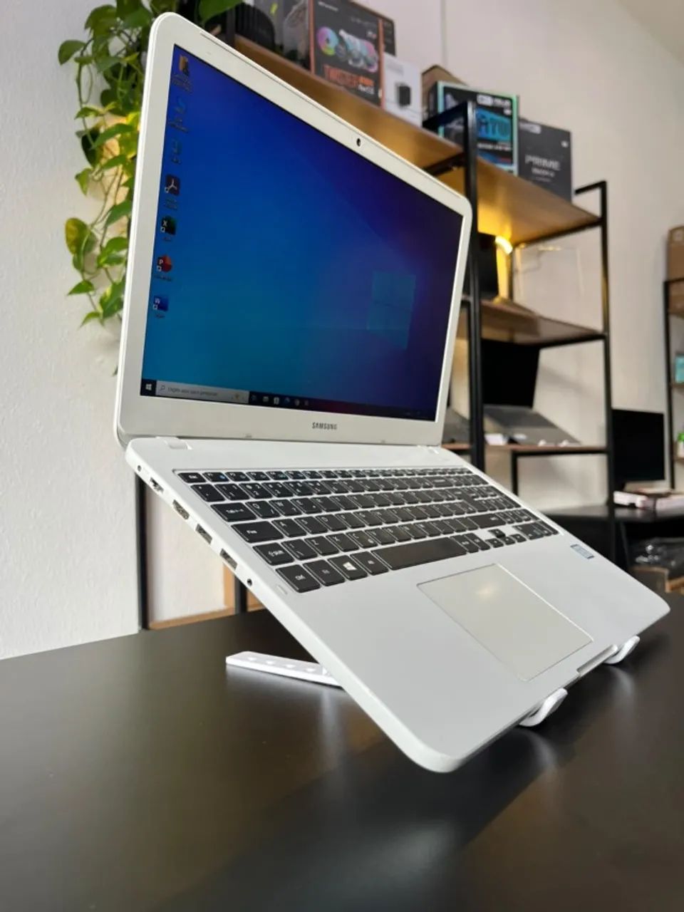 Notebook Samsung Essentials - Core i3 7th + SSD M2 256GB + 8GB DDR4  - Foto 5
