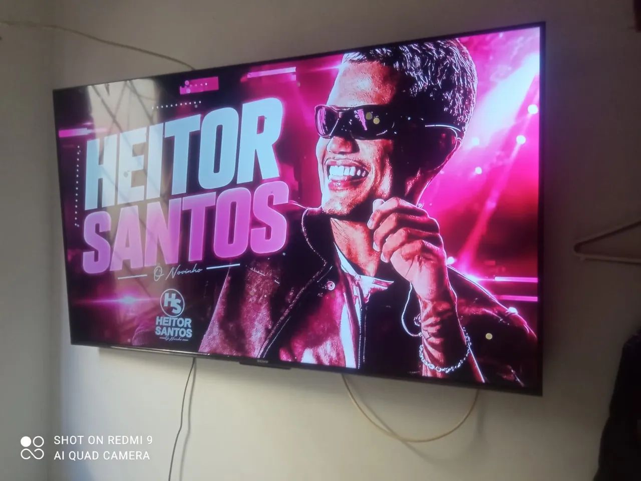 Vendo tv 55 polegadas com um mês d uso 4k vai com documento e tudo pega até bluetooth  - Foto 2