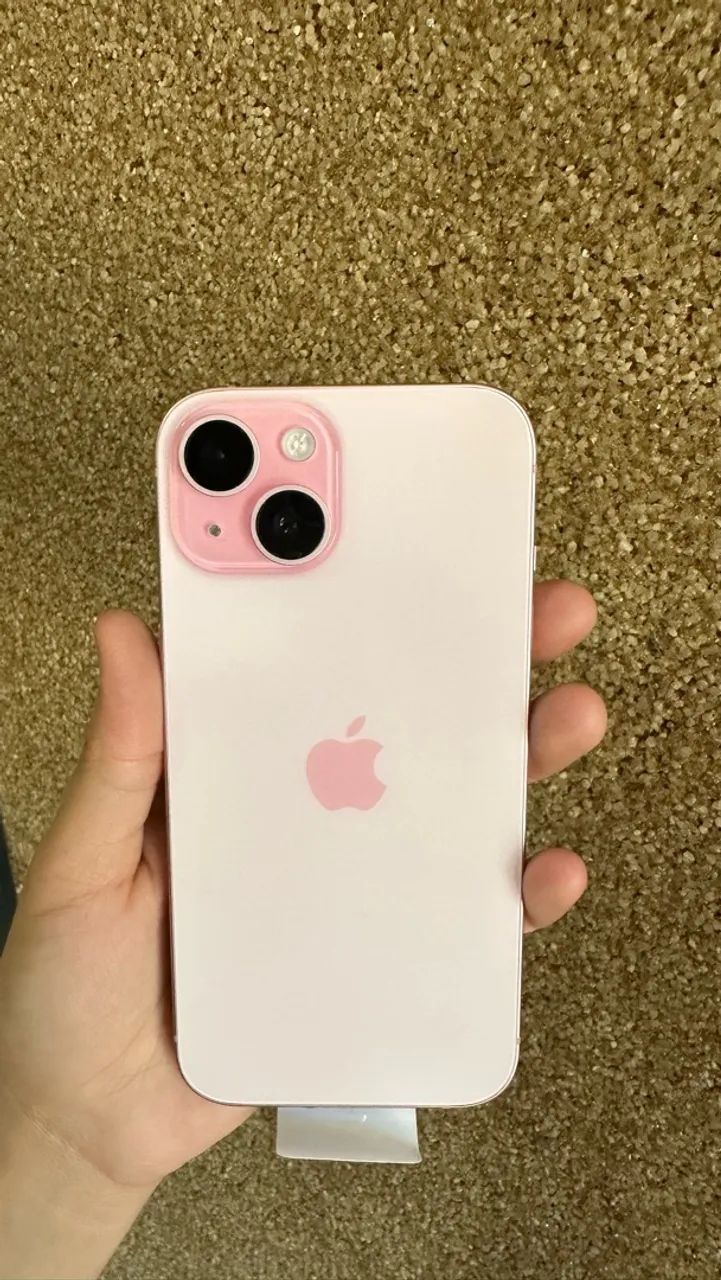iPhone 15 