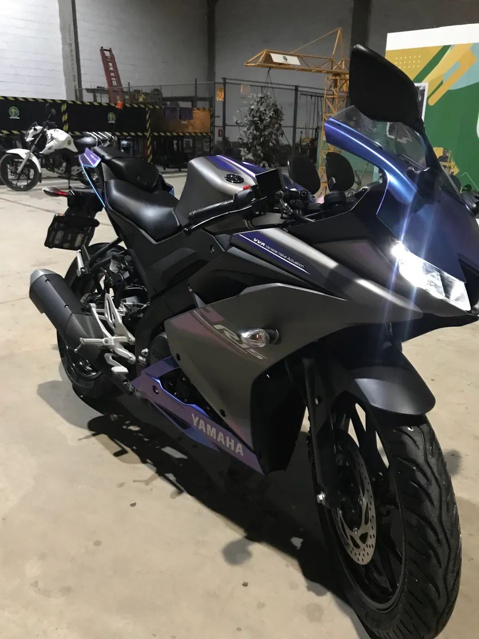 R15 Yamaha  - Foto 2