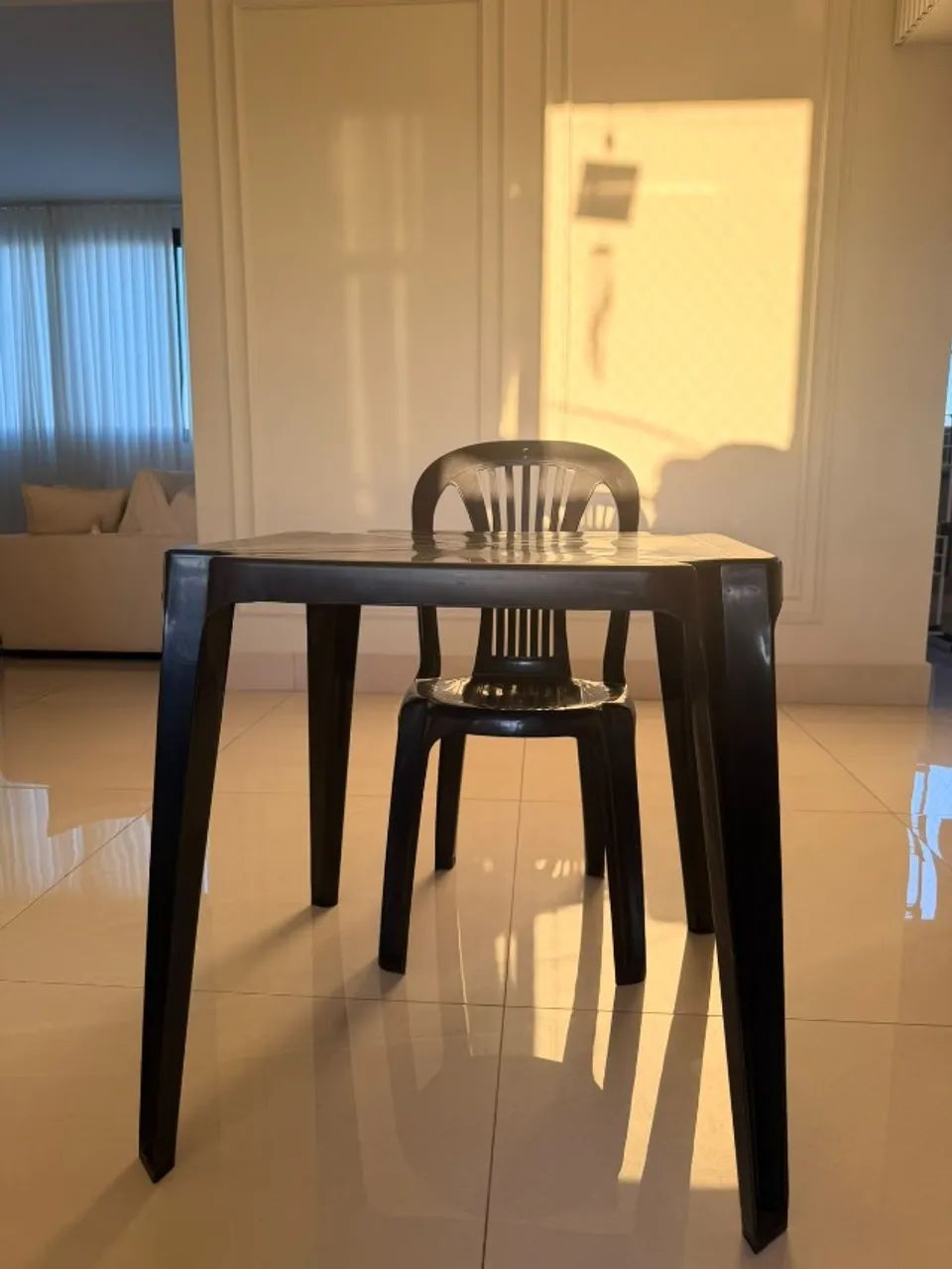 Conjunto mesa e cadeira Preta 75x75cm -  - Foto 2