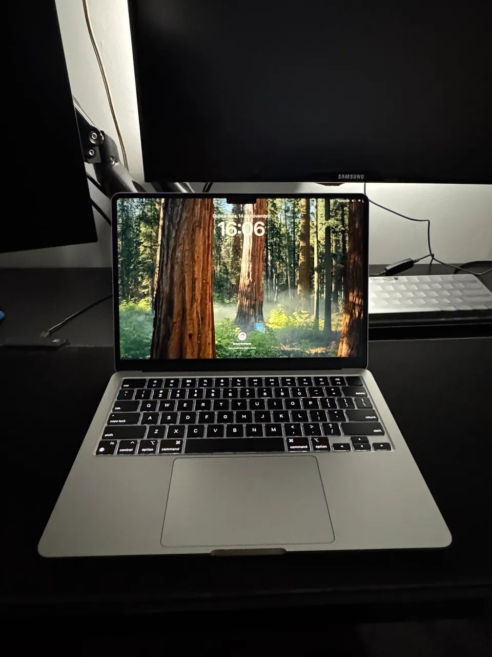 MacBook M2