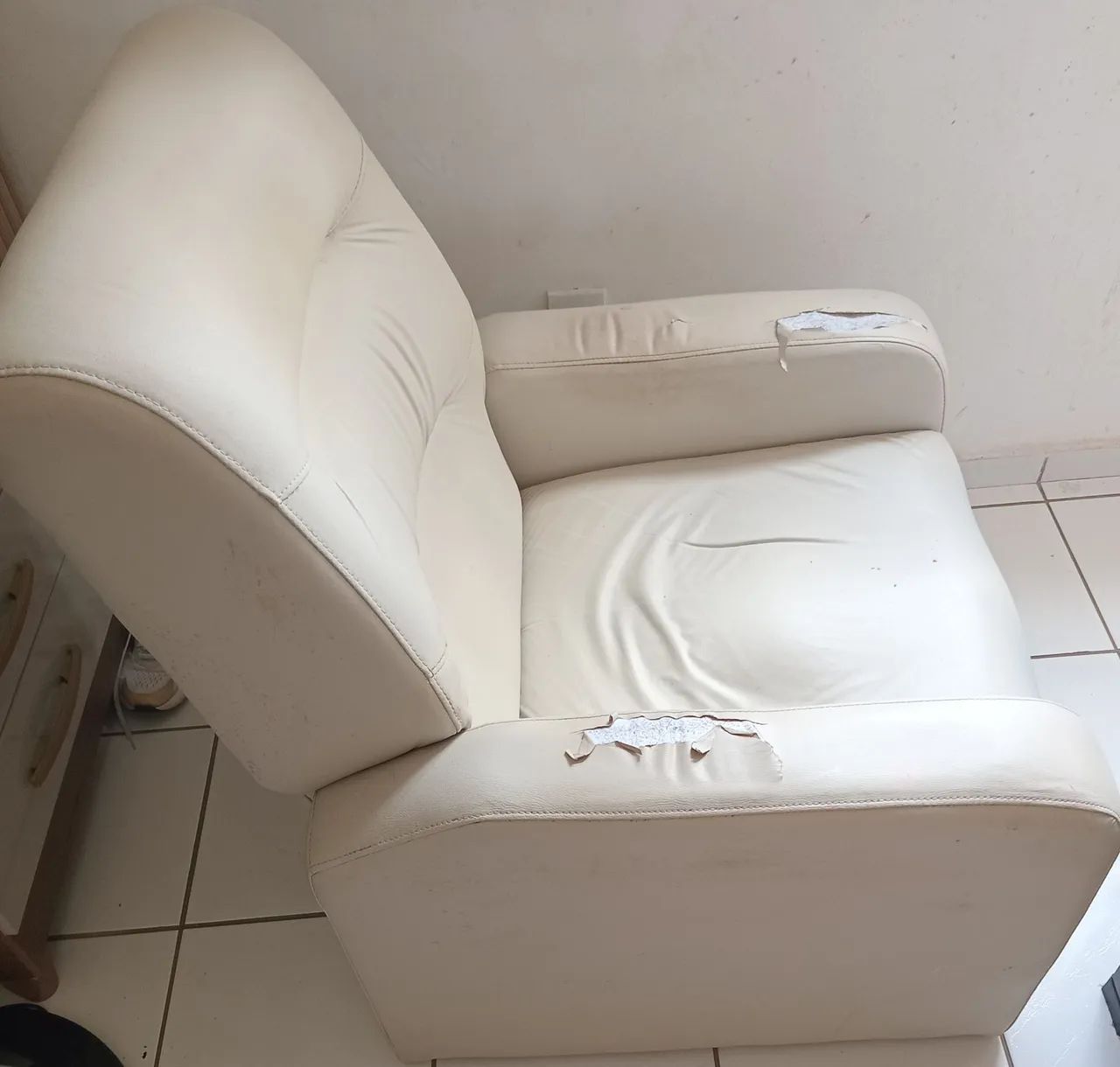 Vende-se poltrona reclinável  - Foto 3