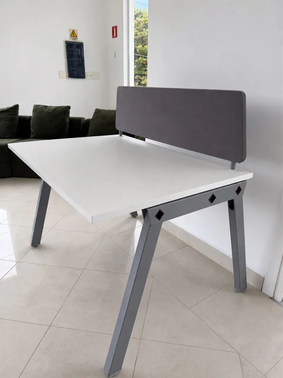 Mesa de trabalho para 1 pessoa  - Foto 2