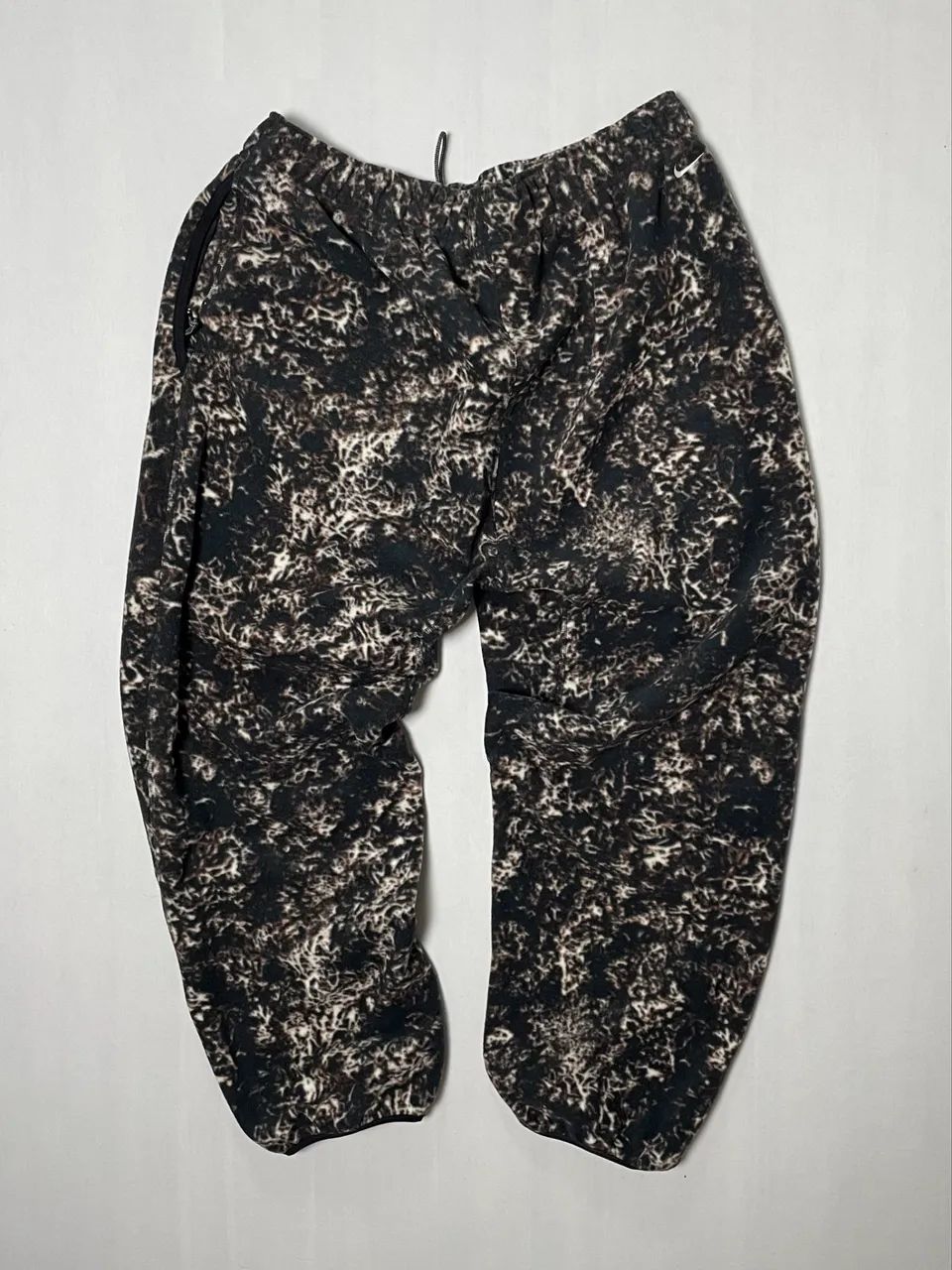 Calça Nike x ACG Wolf Tree - Foto 5