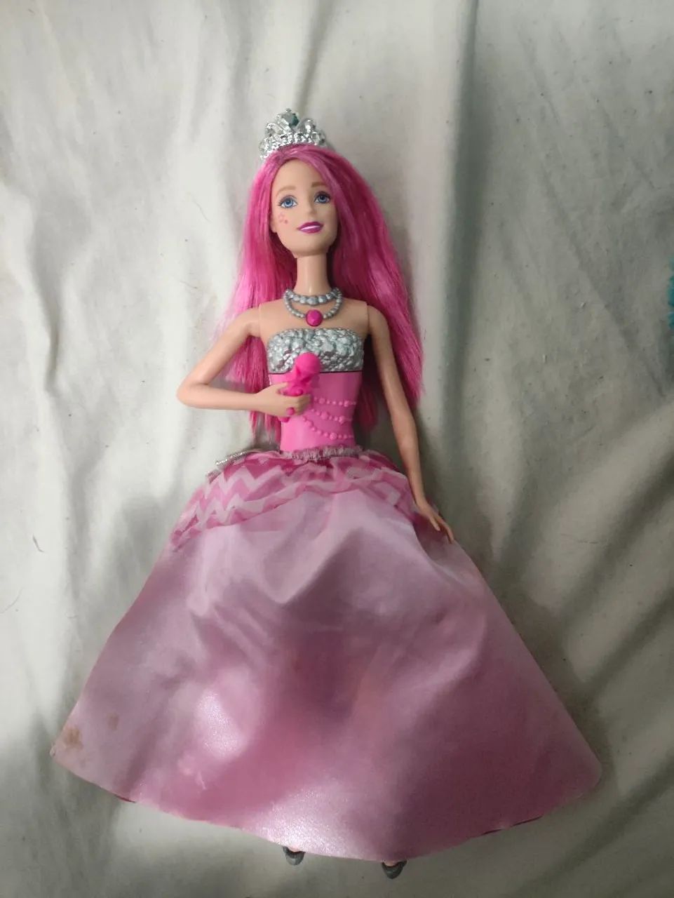 Barbie Rock in Royals com caixa e funcionando 