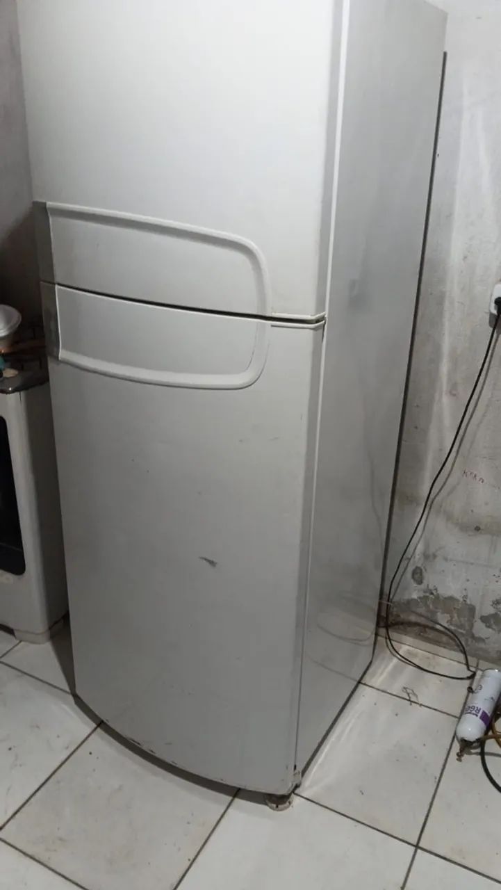 Geladeira cônsul duplex gelando perfeitamente  - Foto 3