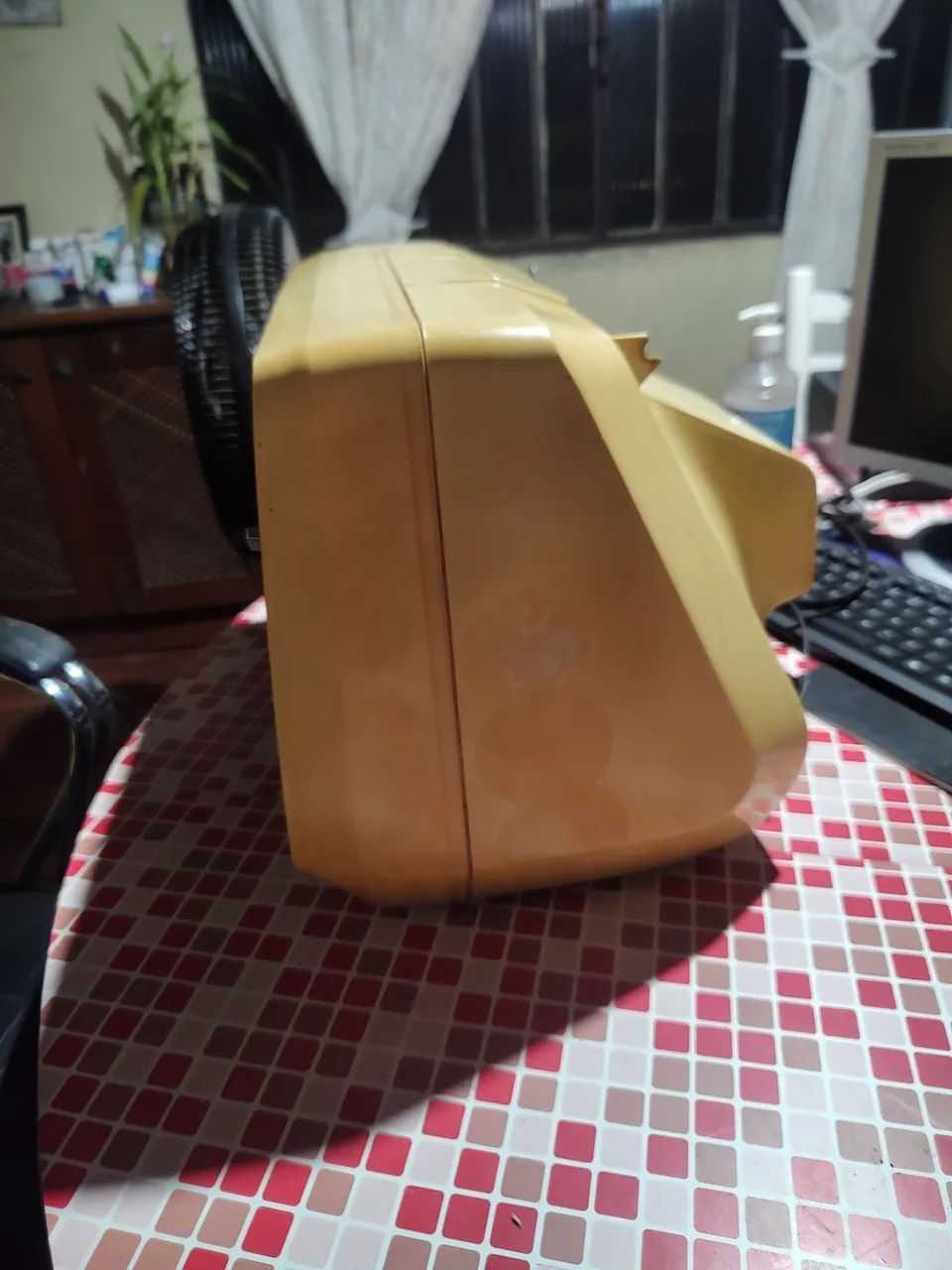  TV Portátil Philips TX Vintage - Item de Colecionador (Funcionando) - Foto 4