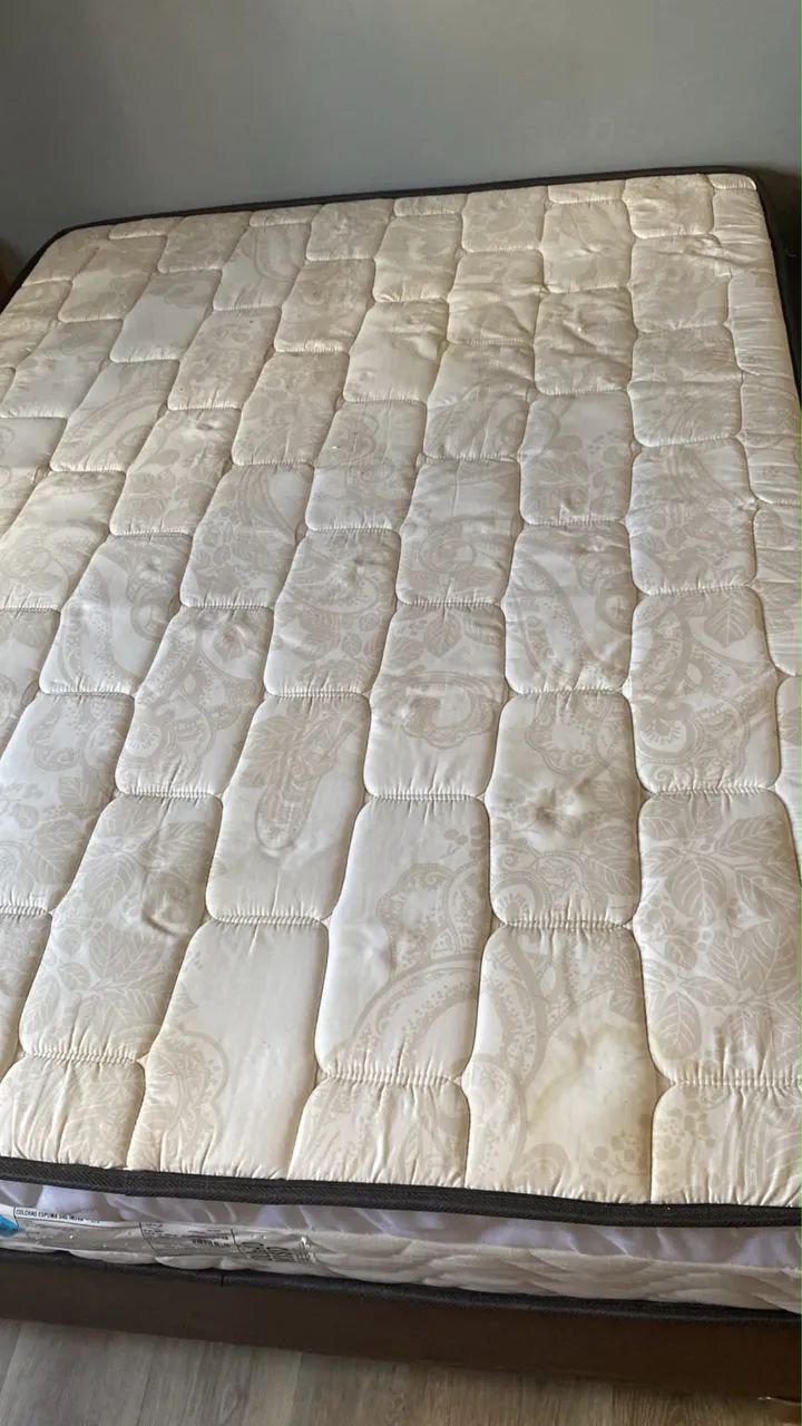 Vendo colchão com 6 meses de uso  - Foto 2