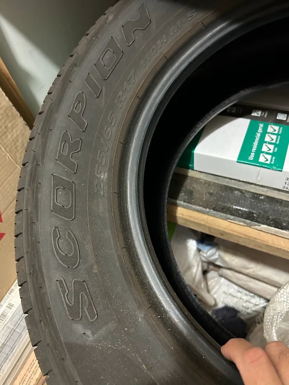 pneus PIRELLI novos para camionete aro 17 - Foto 4