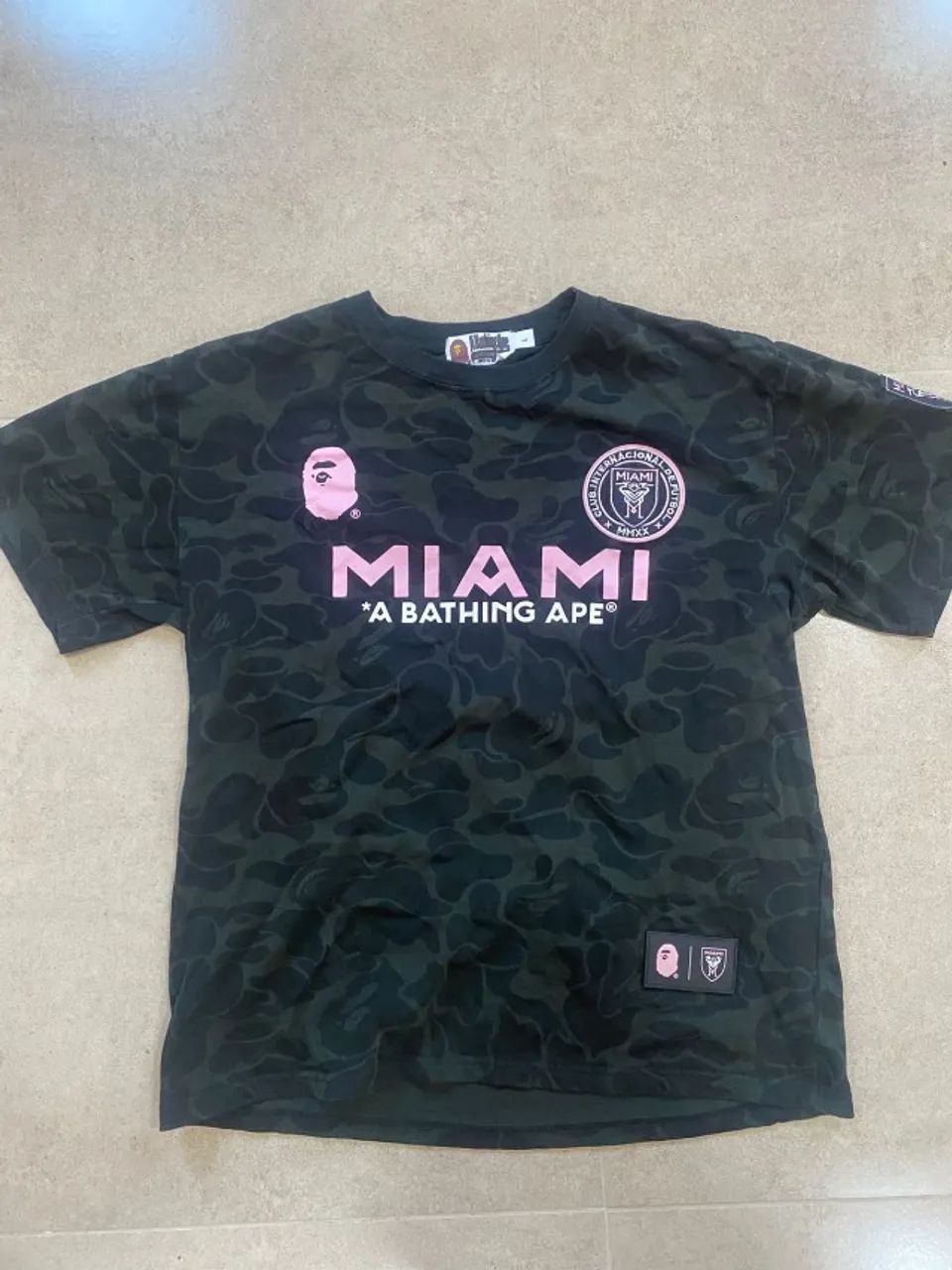 camisa bape x inter miami cf camo tee - tam g