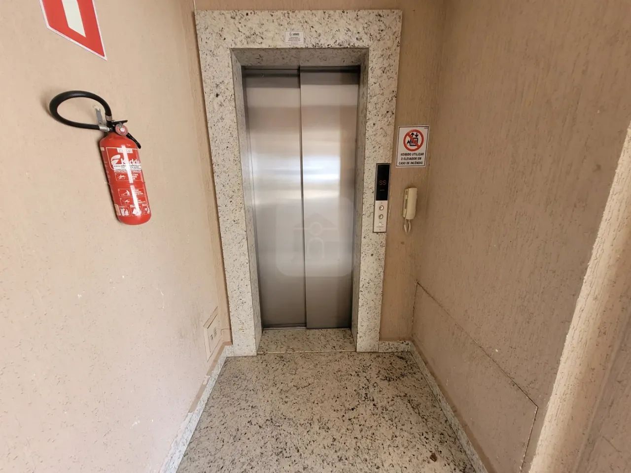 Flat para locação no bairro Saraiva - Foto 2