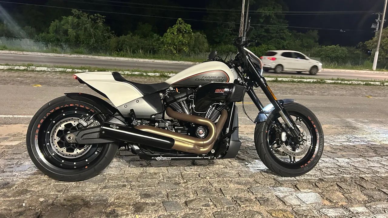 Harley Davidson FXDR 114 - Foto 3