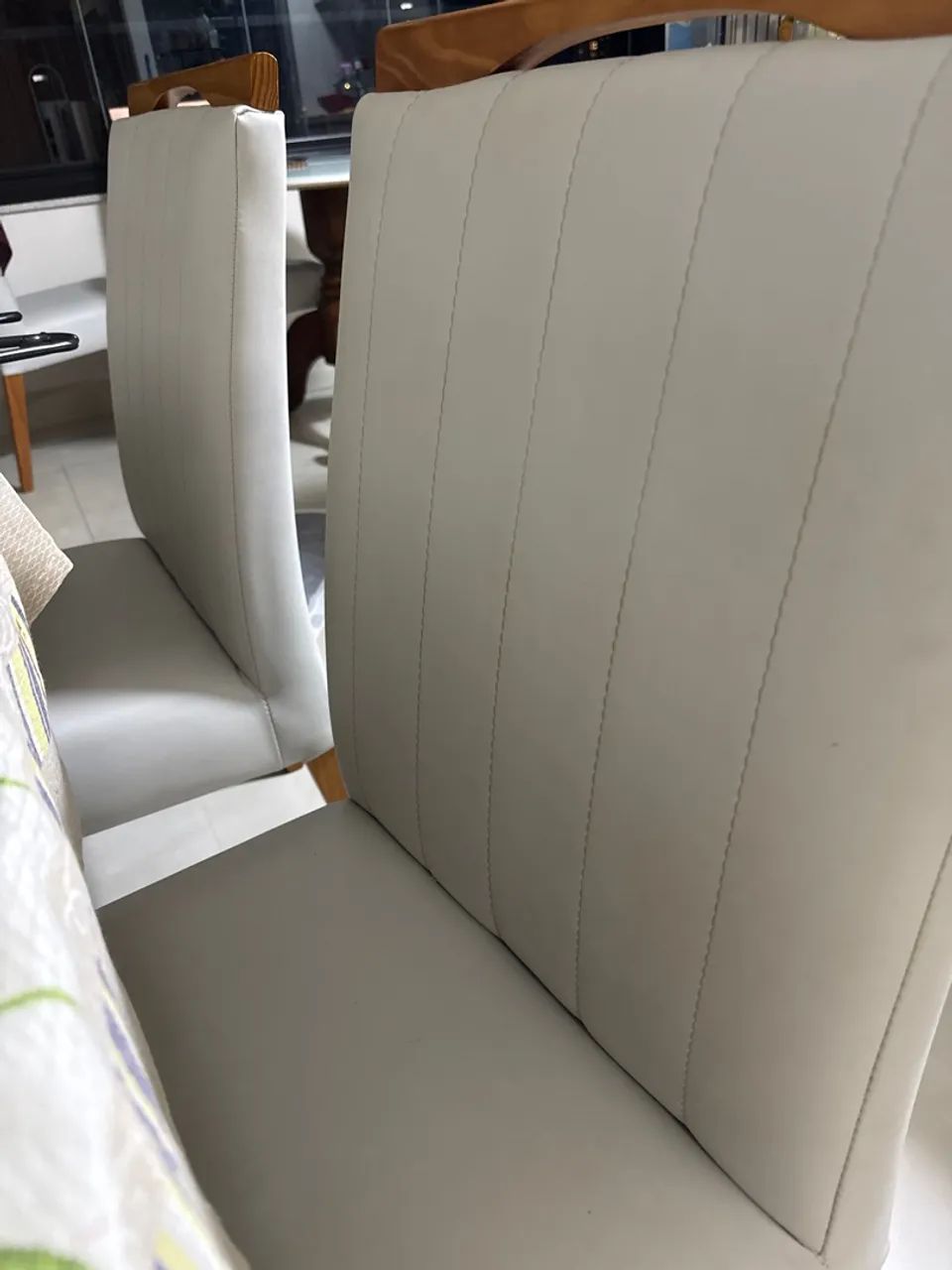 Mesa em laca com 8 cadeiras  - Foto 5